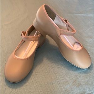 Women’s Capezio tic tap toe ballet shoe